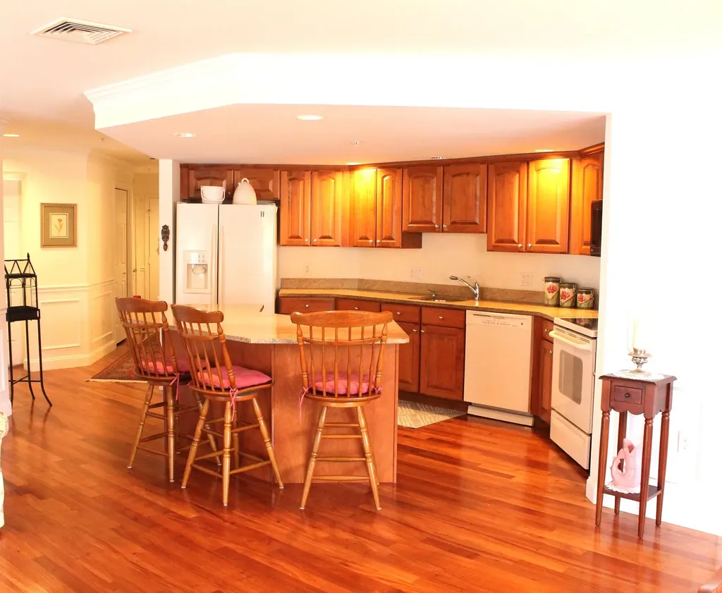 2 Sterling Hill Lane Exeter NH 03833