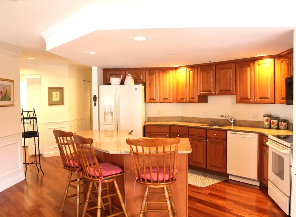 2 Sterling Hill Lane Exeter NH 03833
