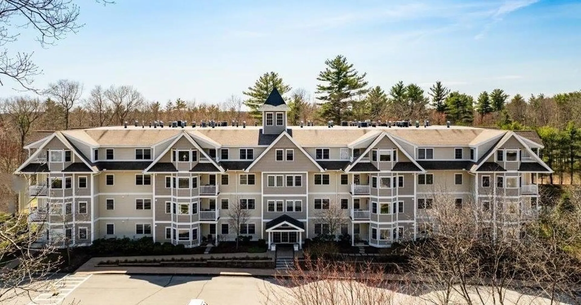 2 Sterling Hill Lane Exeter NH 03833