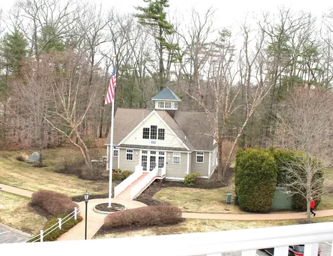 2 Sterling Hill Lane Exeter NH 03833