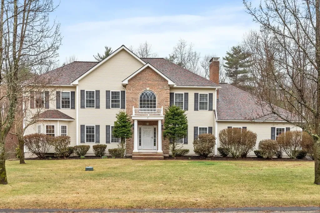 21 Edinburgh Road Windham NH 03087