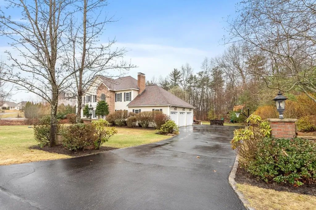 21 Edinburgh Road Windham NH 03087