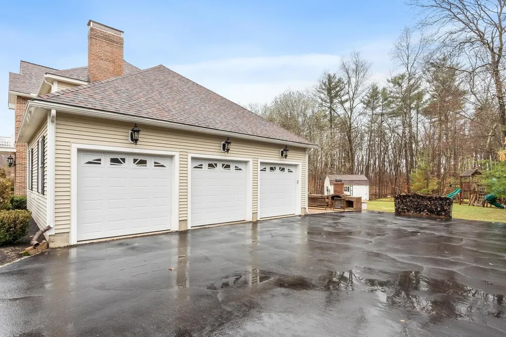 21 Edinburgh Road Windham NH 03087