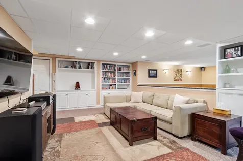 21 Edinburgh Road Windham NH 03087