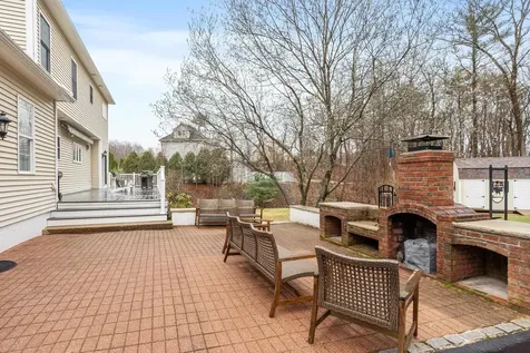21 Edinburgh Road Windham NH 03087