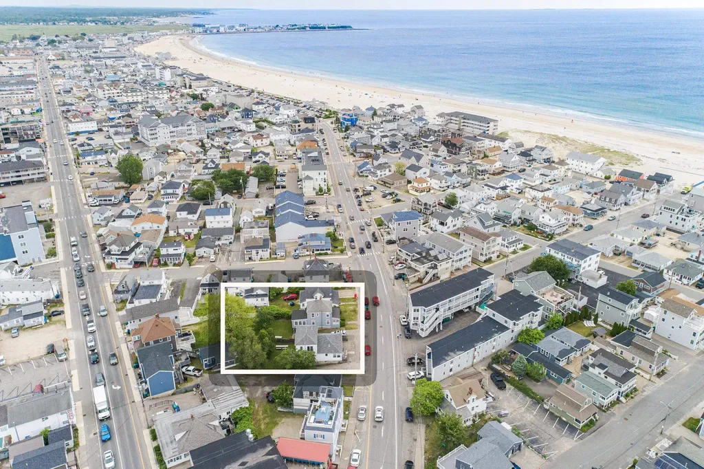 13 Ocean Boulevard Hampton NH 03842