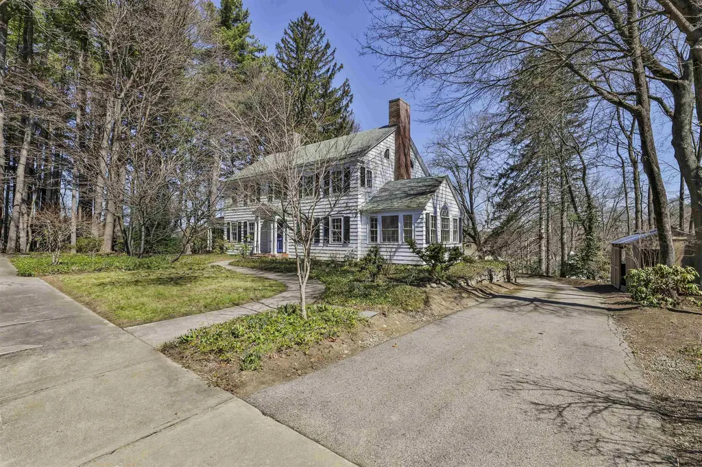 73 Berkeley Street Nashua NH 03064