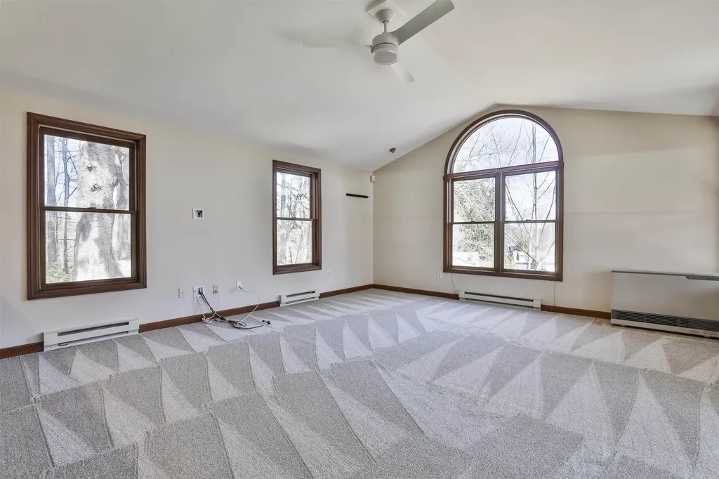 73 Berkeley Street Nashua NH 03064