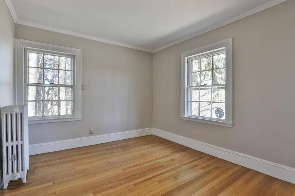 73 Berkeley Street Nashua NH 03064
