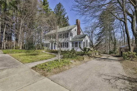 73 Berkeley Street Nashua NH 03064