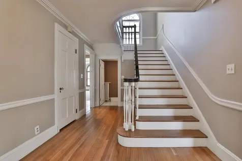 73 Berkeley Street Nashua NH 03064