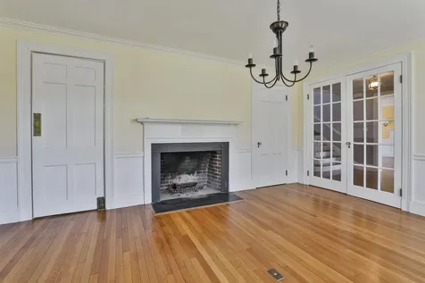 73 Berkeley Street Nashua NH 03064