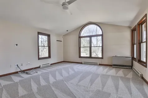 73 Berkeley Street Nashua NH 03064