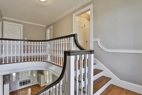 73 Berkeley Street Nashua NH 03064