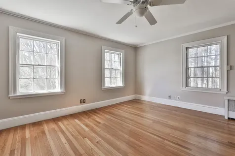 73 Berkeley Street Nashua NH 03064