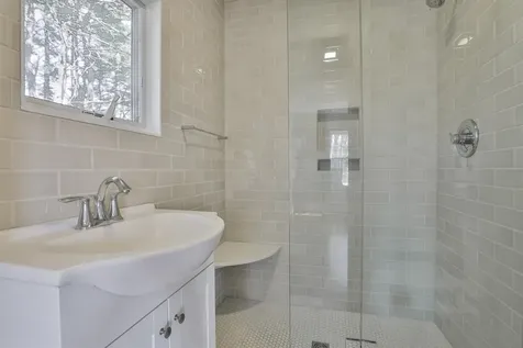 73 Berkeley Street Nashua NH 03064