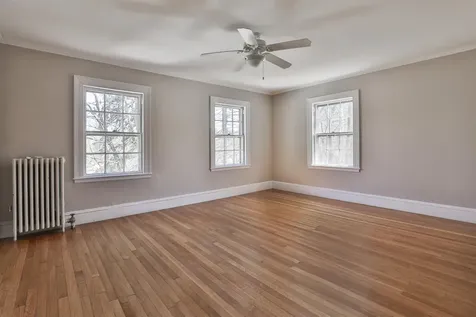 73 Berkeley Street Nashua NH 03064