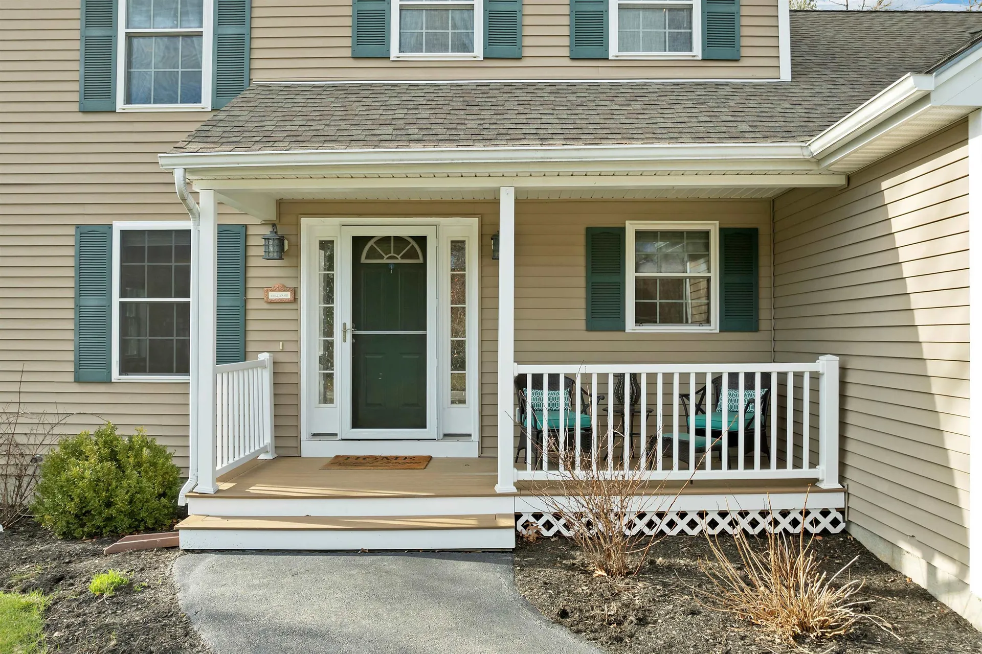 7 Leaor Circle Hudson NH 03051