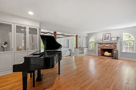 211 Hedgerose Lane Hopkinton NH 03229