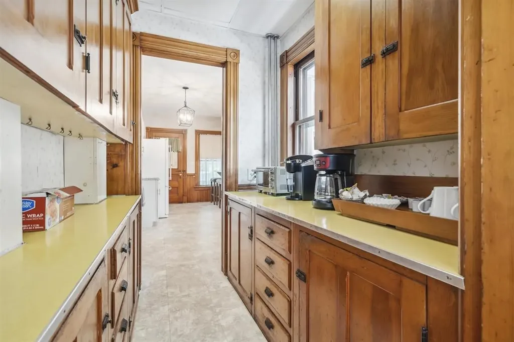 73 Gilford Avenue Laconia NH 03246