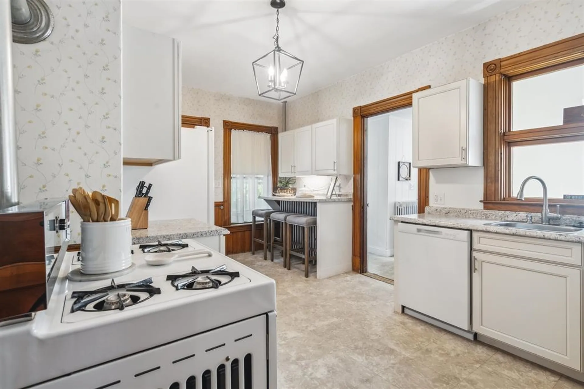 73 Gilford Avenue Laconia NH 03246