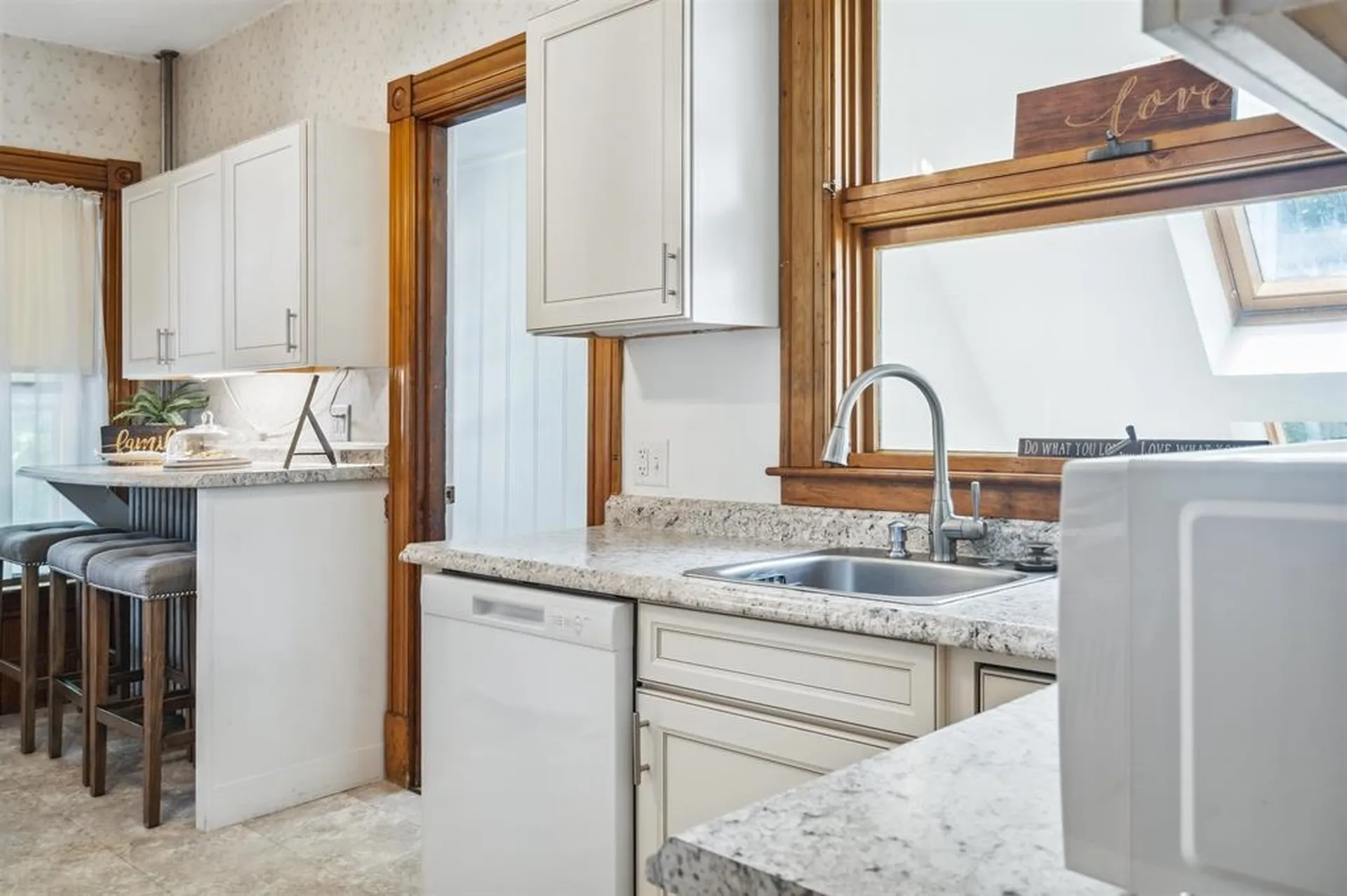 73 Gilford Avenue Laconia NH 03246