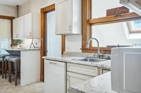 73 Gilford Avenue Laconia NH 03246