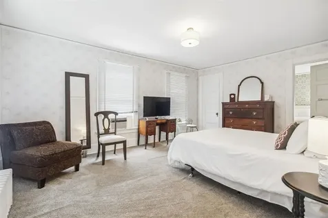 73 Gilford Avenue Laconia NH 03246