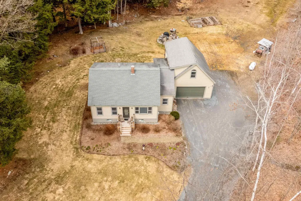 212 West Fairlee Road Thetford VT 05045