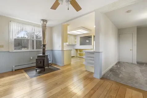 39 Rolfe Street Concord NH 03303