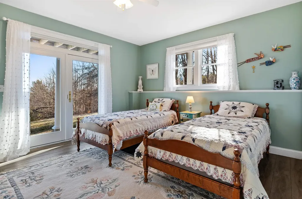 125 Trow Hill Road Sunapee NH 03782