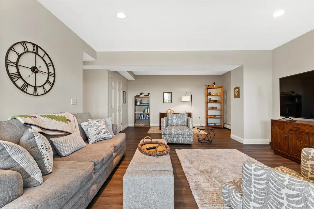 125 Trow Hill Road Sunapee NH 03782