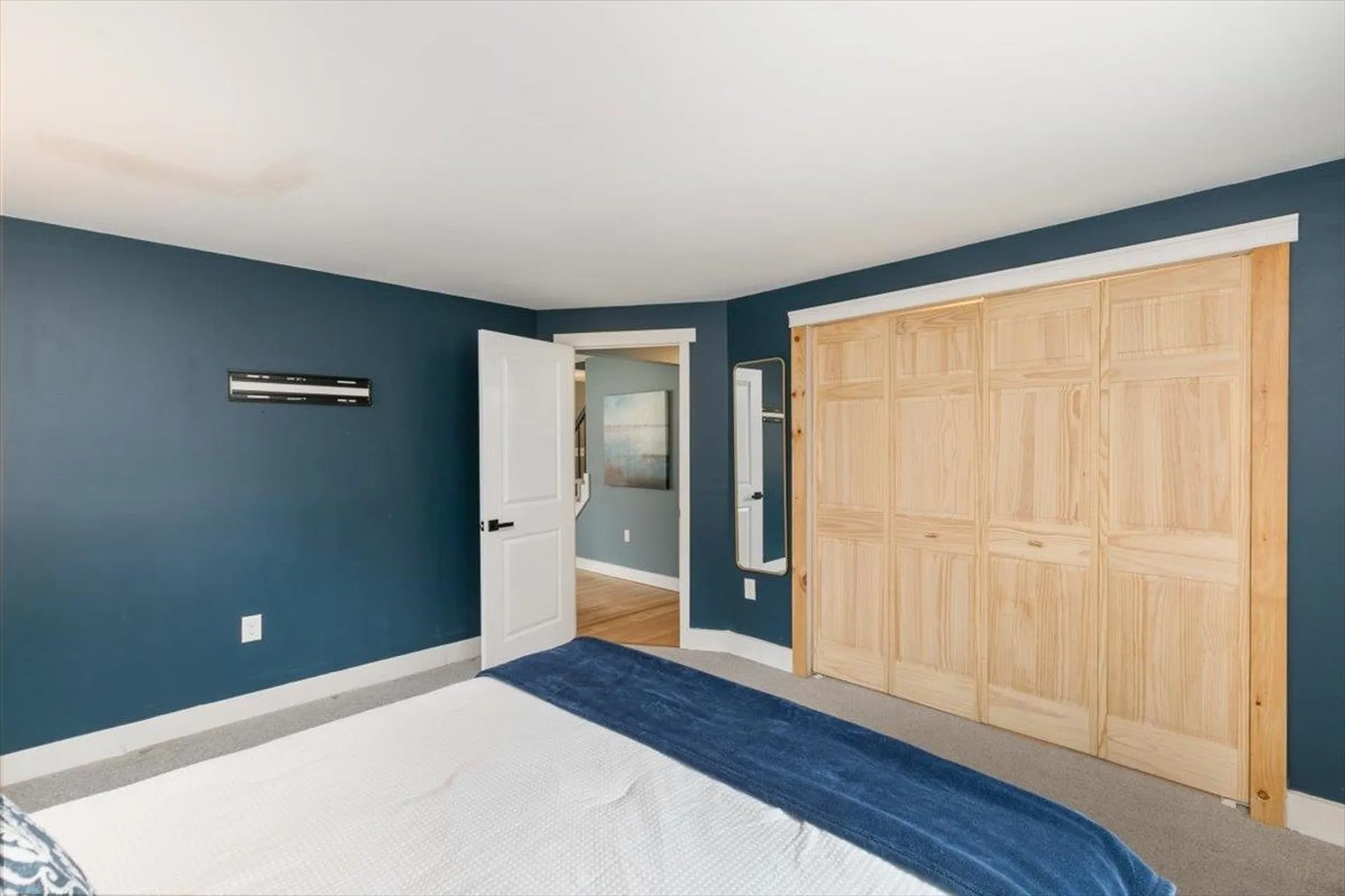 14 Schaefer Circle Hudson NH 03051