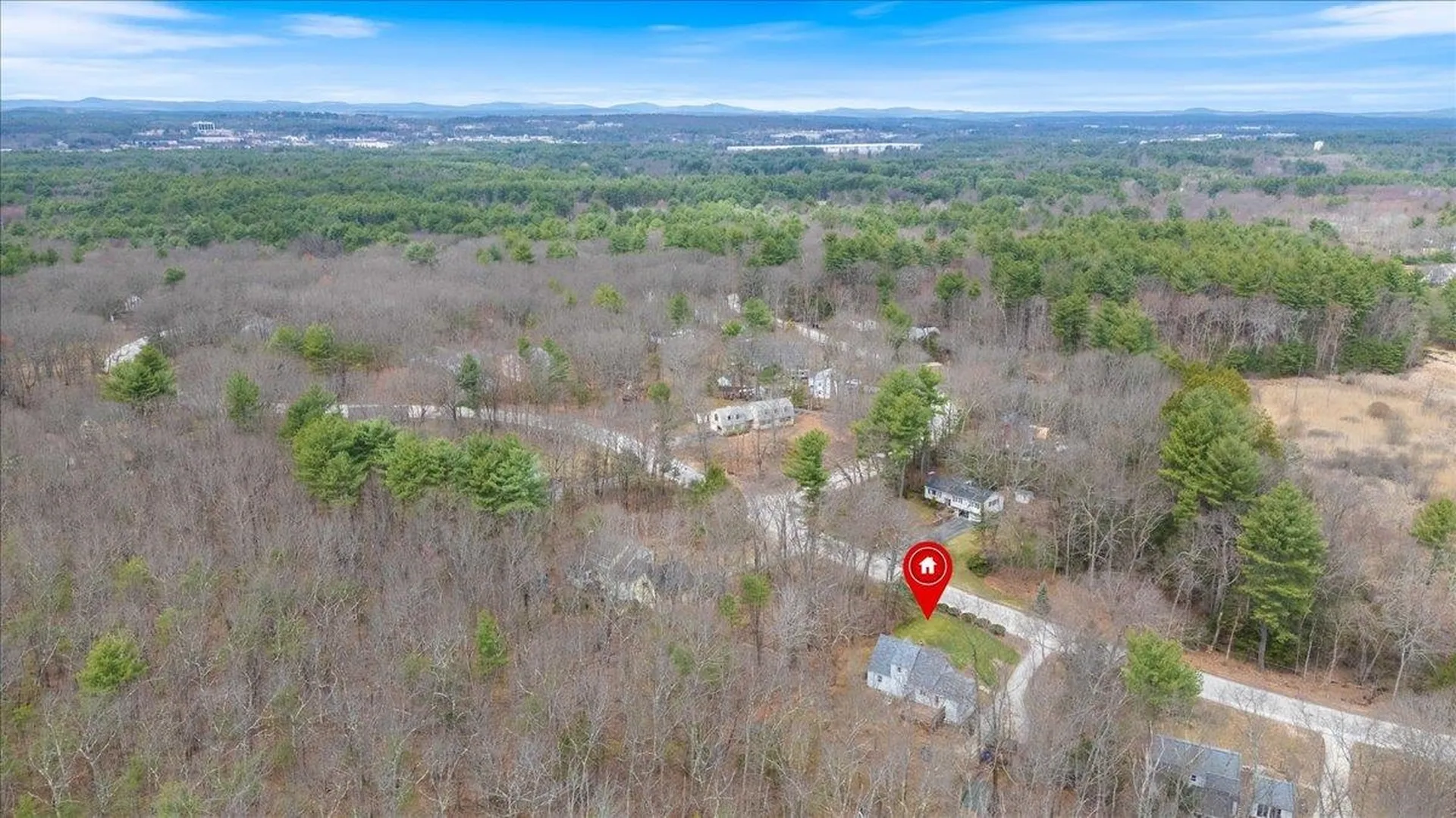 14 Schaefer Circle Hudson NH 03051