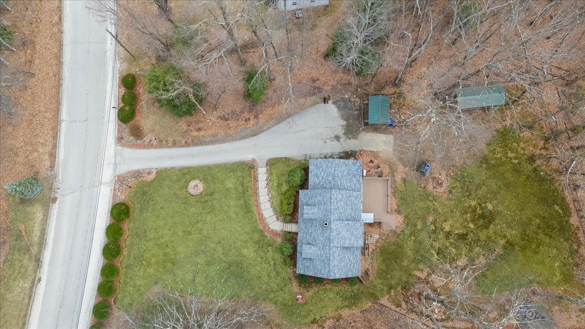 14 Schaefer Circle Hudson NH 03051