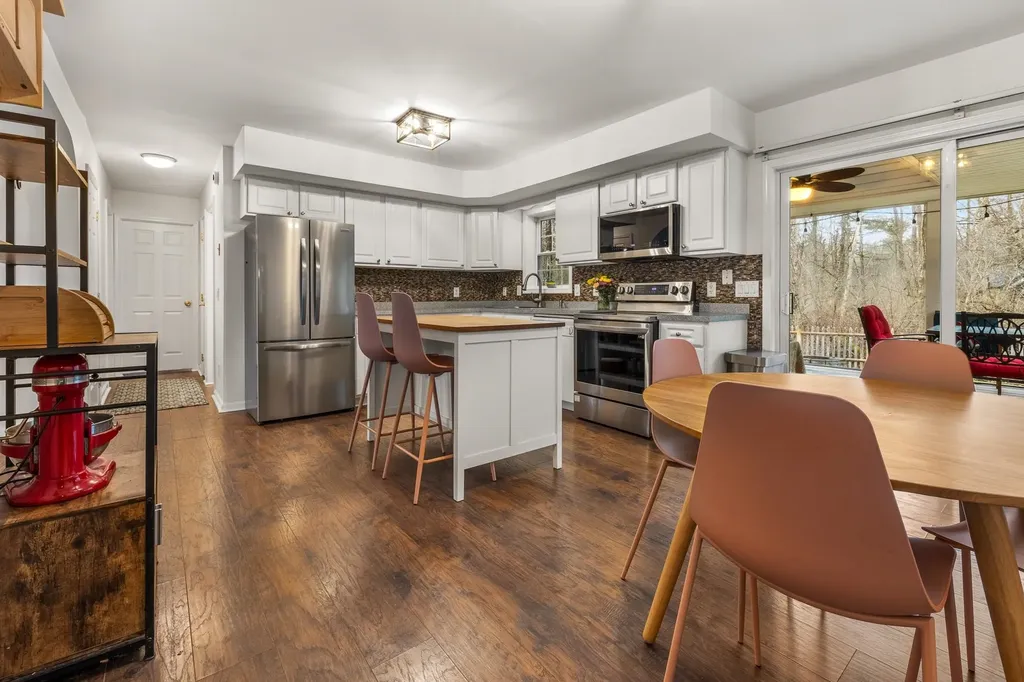 49 Limerick Lane Arlington VT 05250
