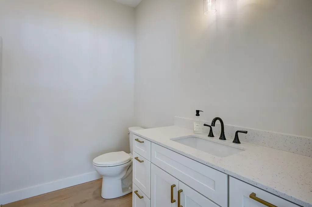 61 Whispering Pines Place Conway NH 03860