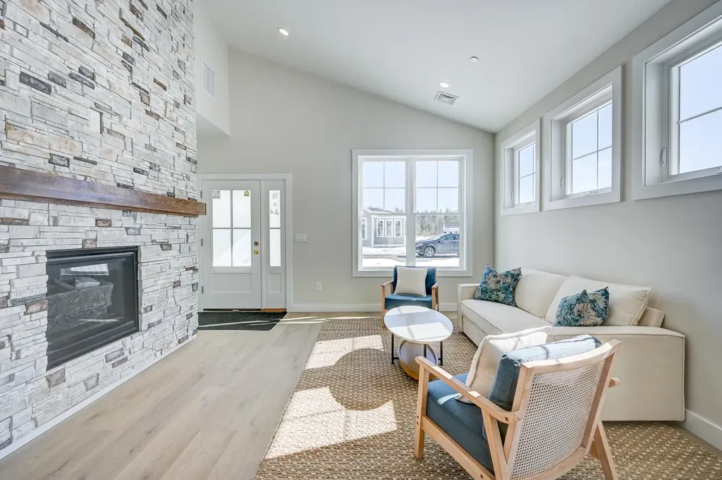 61 Whispering Pines Place Conway NH 03860