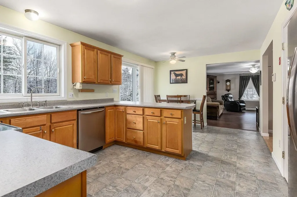 56 Grandview Loop Wakefield NH 03872