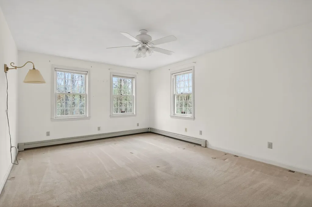 31 Gage Road Bedford NH 03110