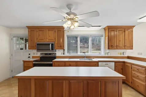 31 Gage Road Bedford NH 03110