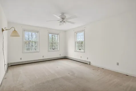 31 Gage Road Bedford NH 03110