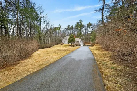 31 Gage Road Bedford NH 03110