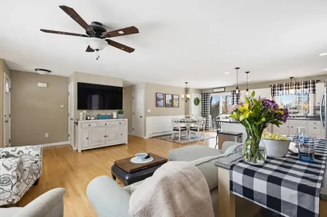12 Ebony Drive Rochester NH 03867