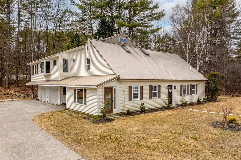 104 John Stark Highway Newport NH 03773