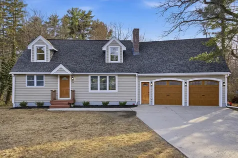 14 Ayer Circle Seabrook NH 03874