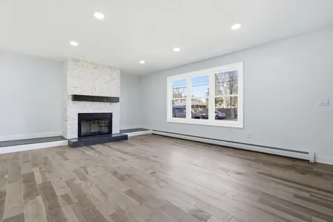 14 Ayer Circle Seabrook NH 03874