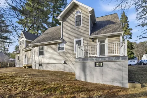 14 Ayer Circle Seabrook NH 03874