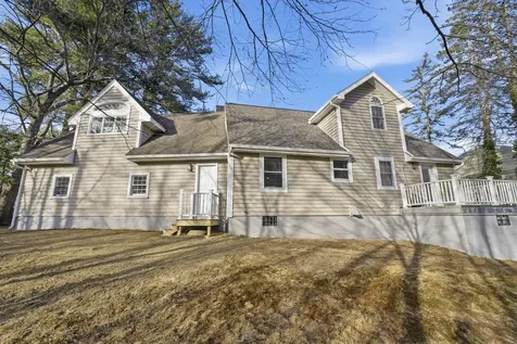 14 Ayer Circle Seabrook NH 03874