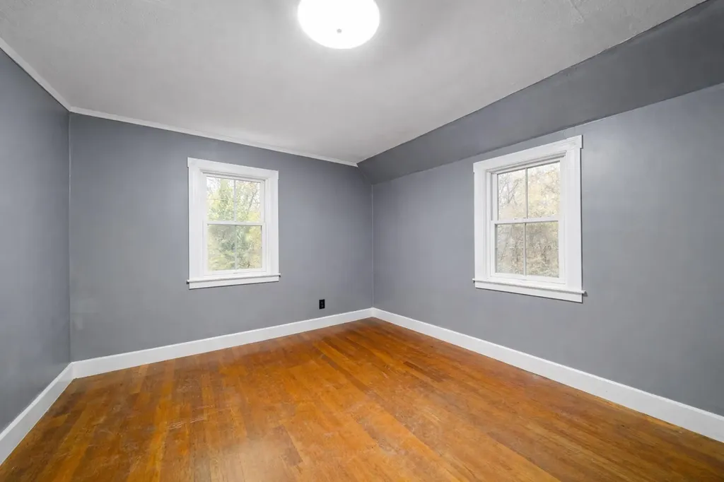 13 Mechanic Street Farmington NH 03835